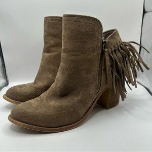 Wild Diva Lounge Valerie Suede Fringed Ankle Heel Boots Booties Women’s 7.5
